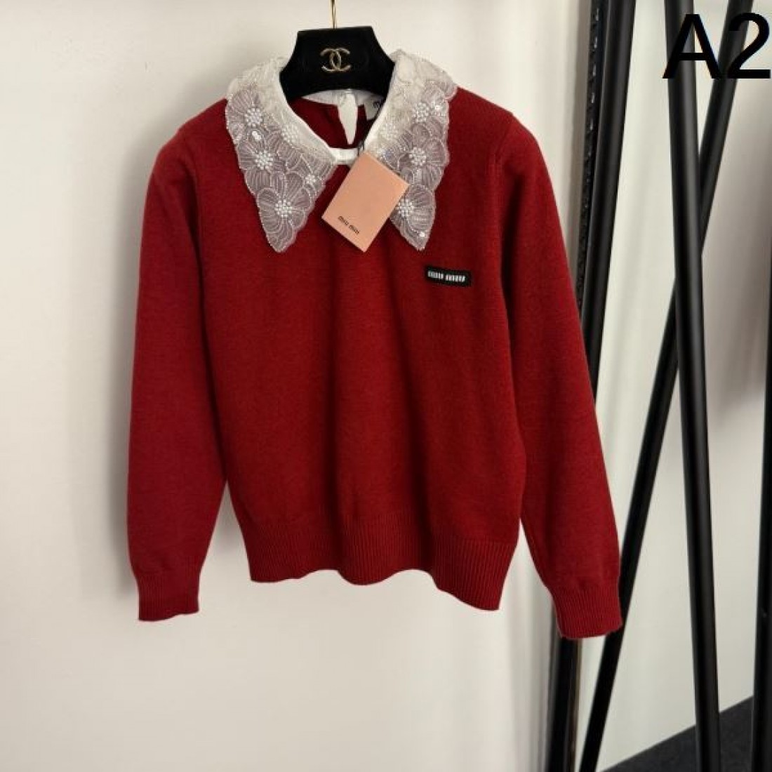 ナチュラル 上品 女性的 MIU MIU ミュウミュウ コピー ニット 落ち着き 洗練