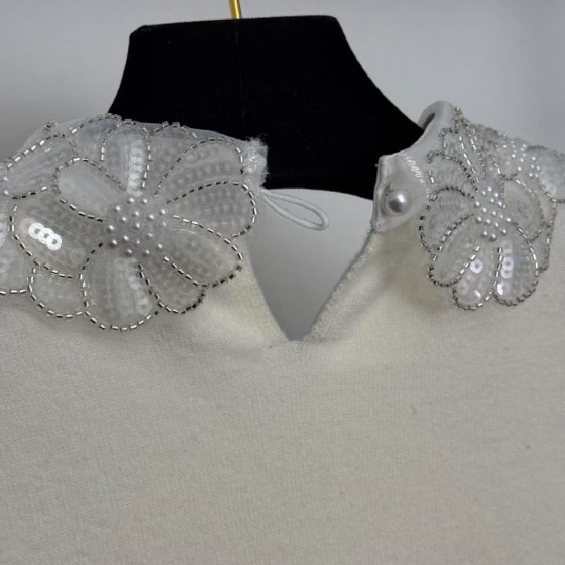 ナチュラル 上品 女性的 MIU MIU ミュウミュウ コピー ニット 落ち着き 洗練