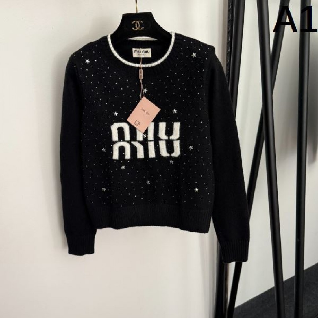 大人可愛い 上品 MIU MIU ミュウミュウ コピー ニット 着回し 定番 安心感