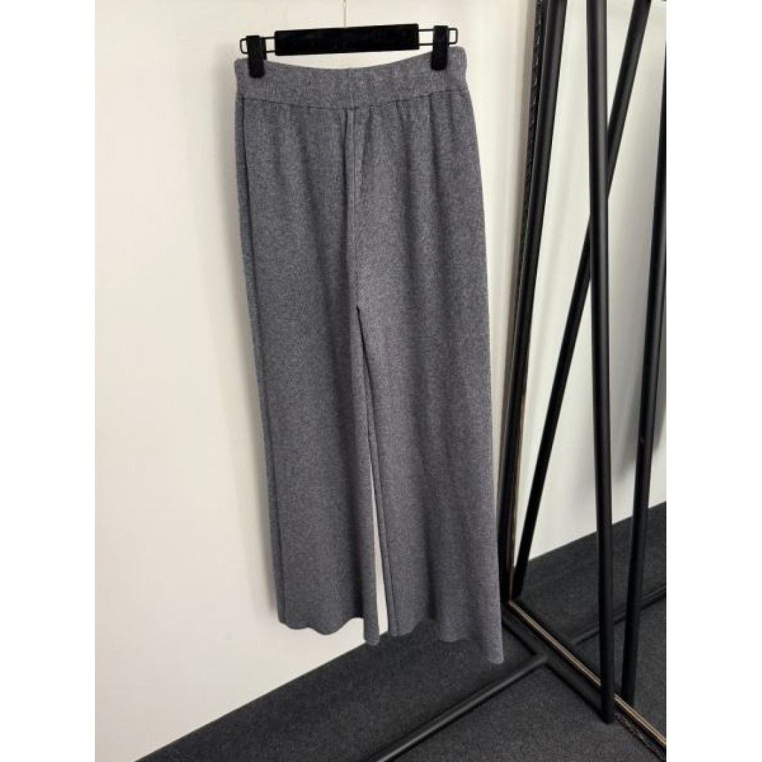 トレンド 上品 MIU MIU ミュウミュウ コピー セットアップ 統一感 おしゃれ