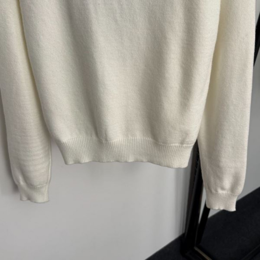 高級感 洗練 PRADA プラダ コピー ニット 上質 大人向け 定番