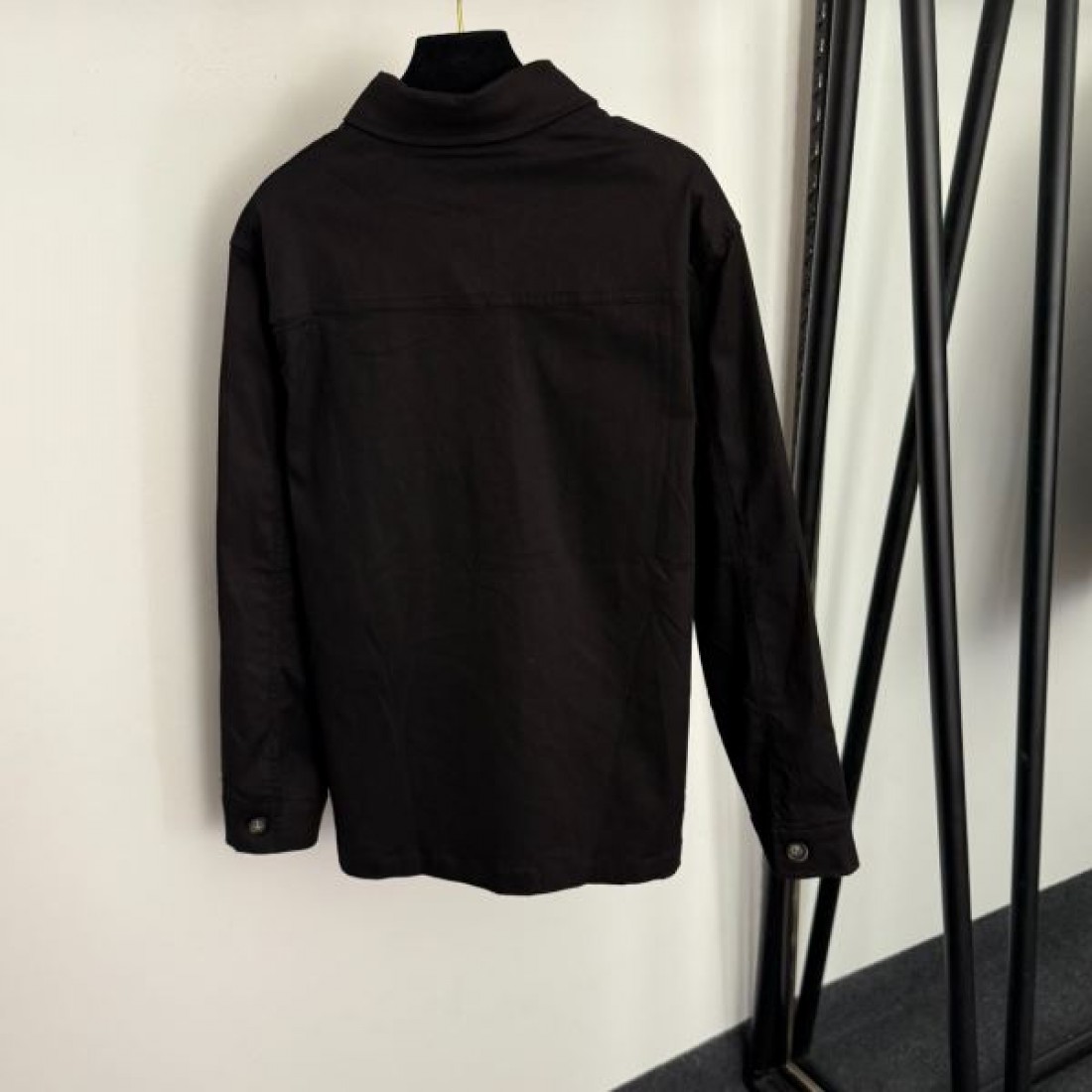 クラシック 上質 シンプル YSL イヴサンローラン コピー 長袖シャツ 大人っぽい