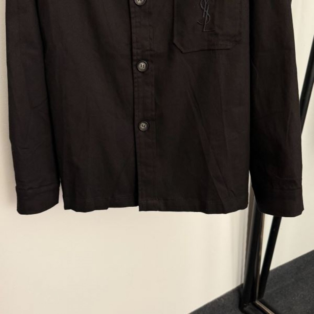 クラシック 上質 シンプル YSL イヴサンローラン コピー 長袖シャツ 大人っぽい