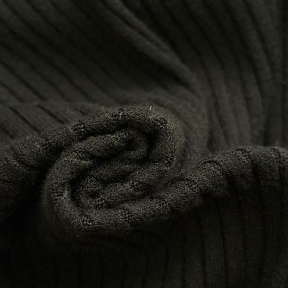 ナチュラル 上質 女性的 LOEWE ロエベ コピー ワンピース 落ち着き 大人向け