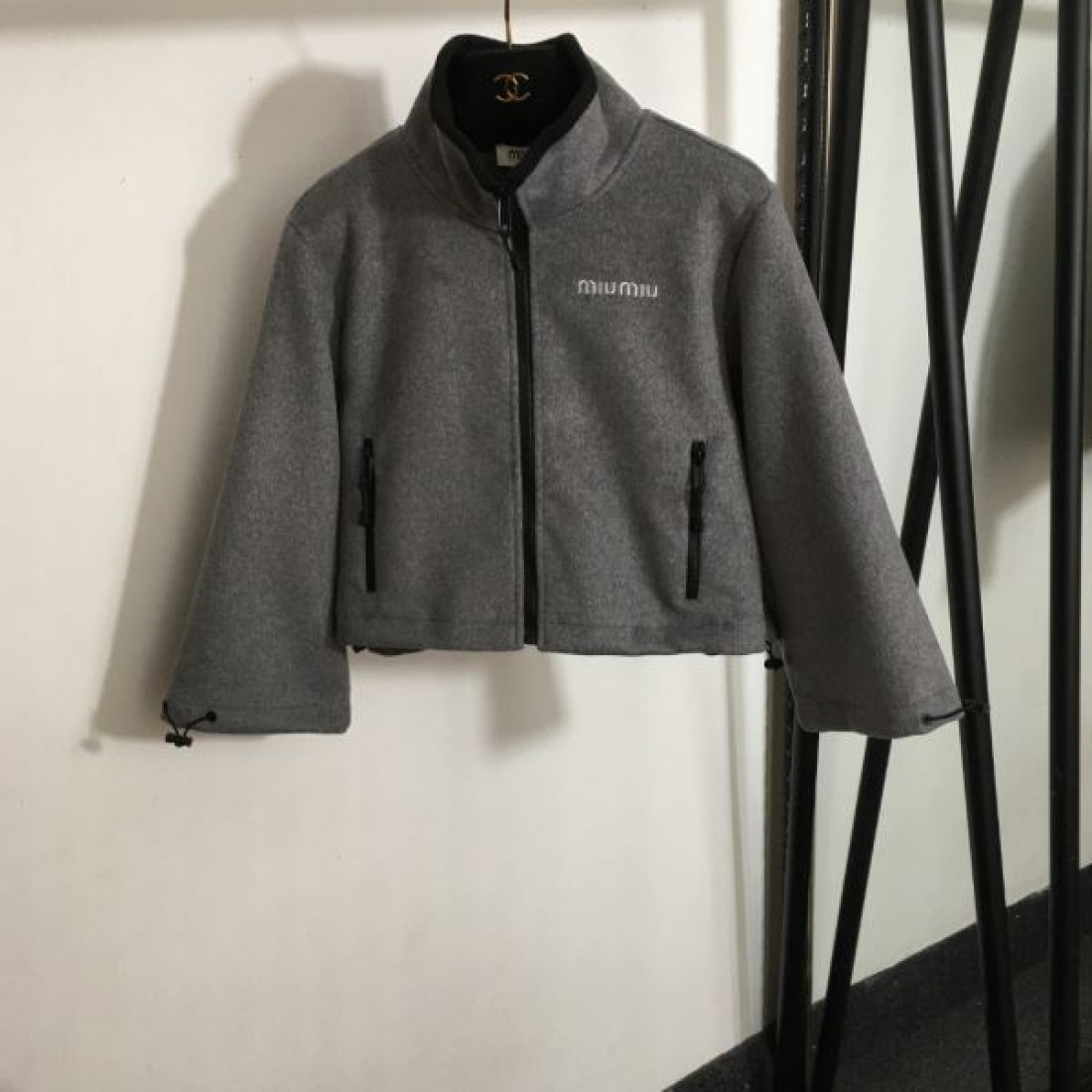 フェミニン 可憐 トレンド MIU MIU ミュウミュウ コピー セットアップ かわいい