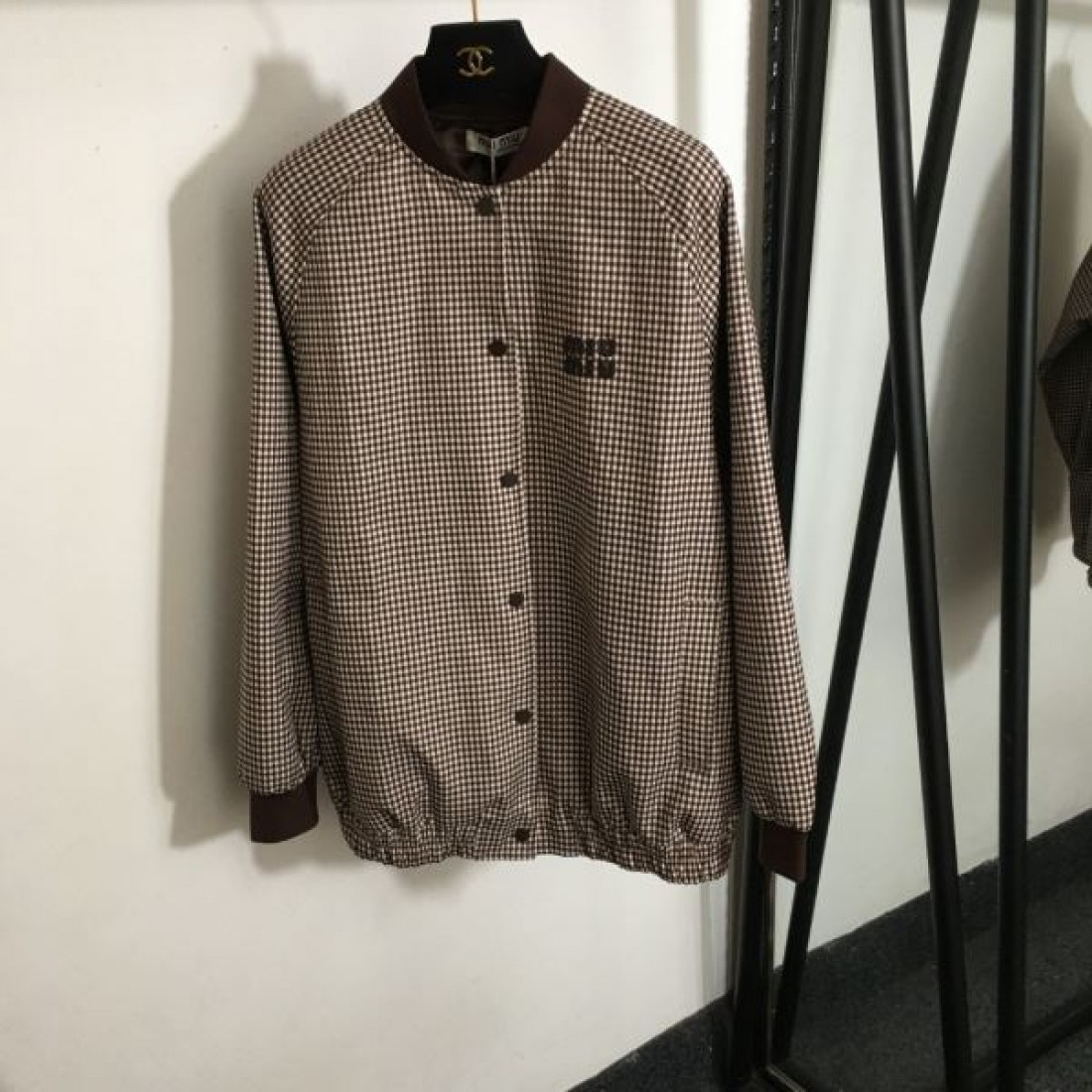 ガーリー 上品 軽やか MIU MIU ミュウミュウ コピー セットアップ 華やか 若々しい