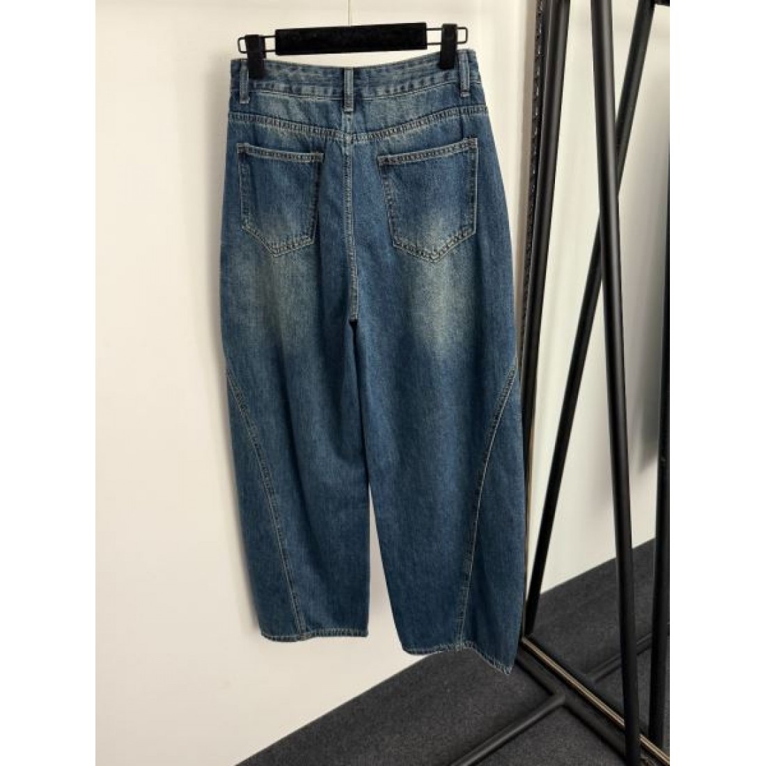 トレンド 前衛的 モード BALENCIAGA バレンシアガ コピー パンツ 存在感 主役級