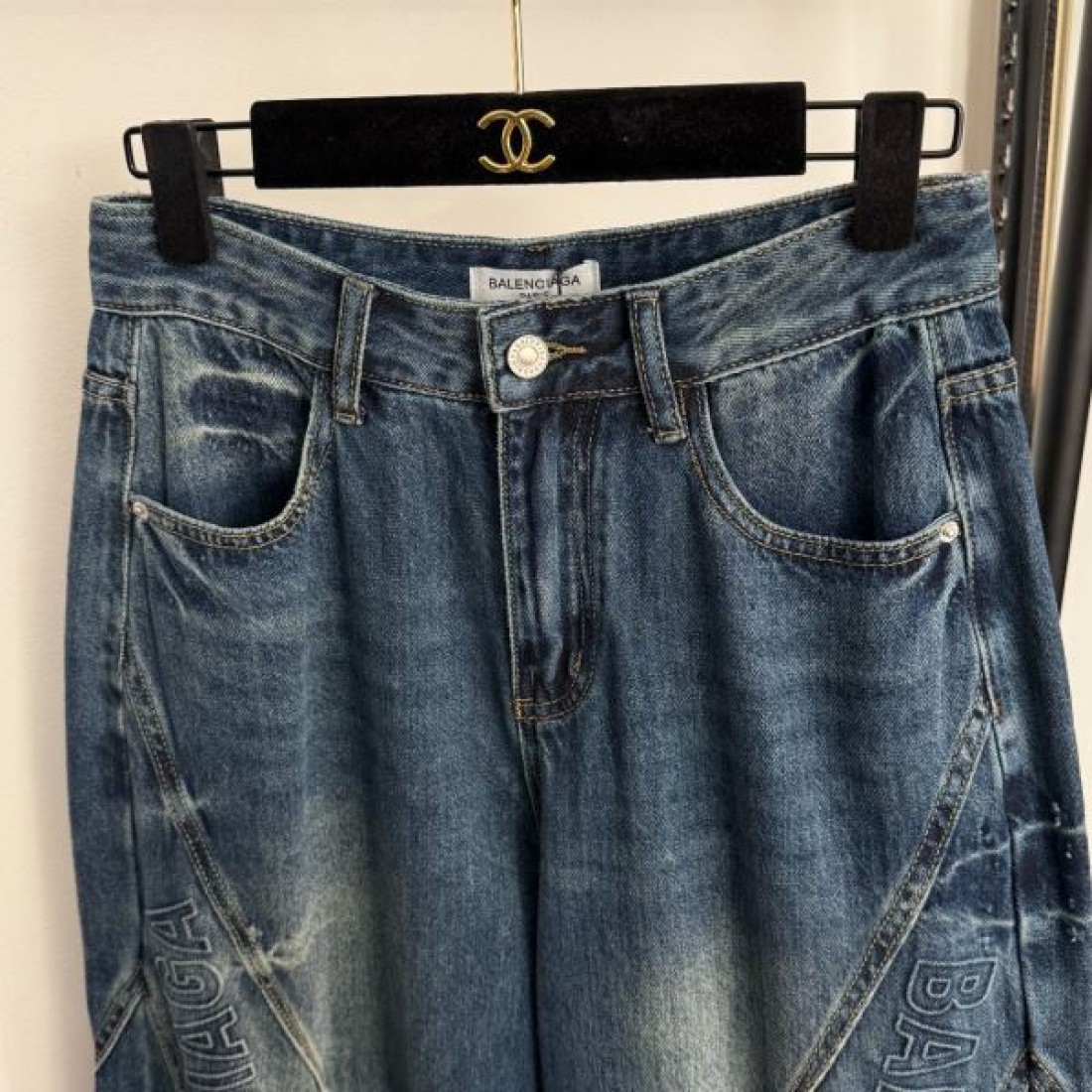 トレンド 前衛的 モード BALENCIAGA バレンシアガ コピー パンツ 存在感 主役級