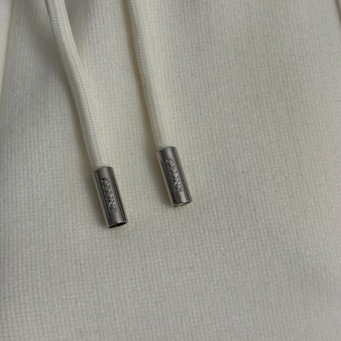 ミニマル 洗練 上質 CELINE セリーヌ コピー パンツ シンプル 大人向け