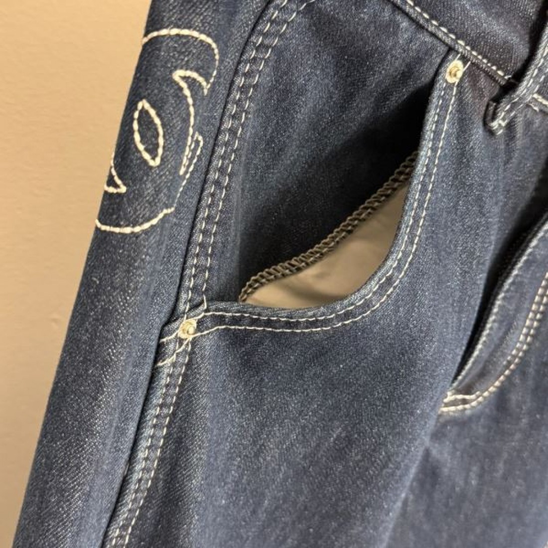 高級感 上品 端正 CHANEL シャネル コピー パンツ きれいめ 定番 信頼