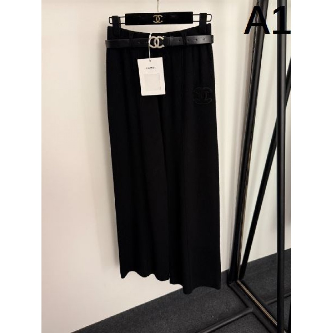 高級感 上品 洗練 CHANEL シャネル コピー パンツ 定番 きれいめ 人気