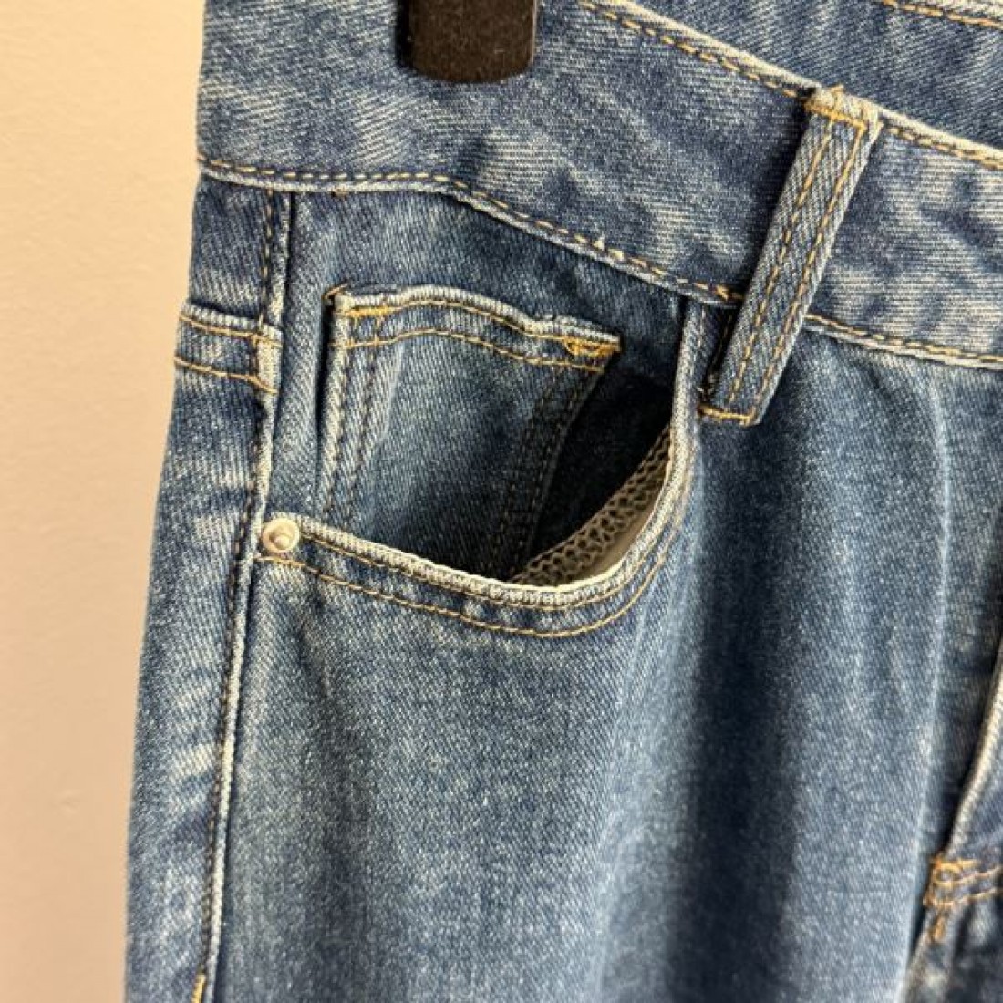 ミニマル 上質 ナチュラル LOEWE ロエベ コピー パンツ 洗練 大人向け