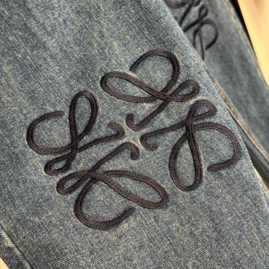 ミニマル 上質 ナチュラル LOEWE ロエベ コピー パンツ 洗練 大人向け