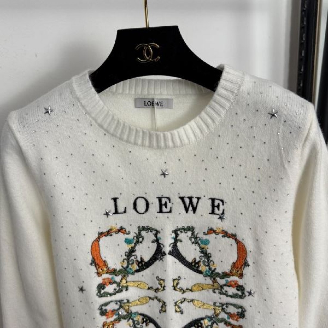 柔らかい 上質感 洗練 LOEWE ロエベ コピー ニット 着心地良し 大人向け 定番