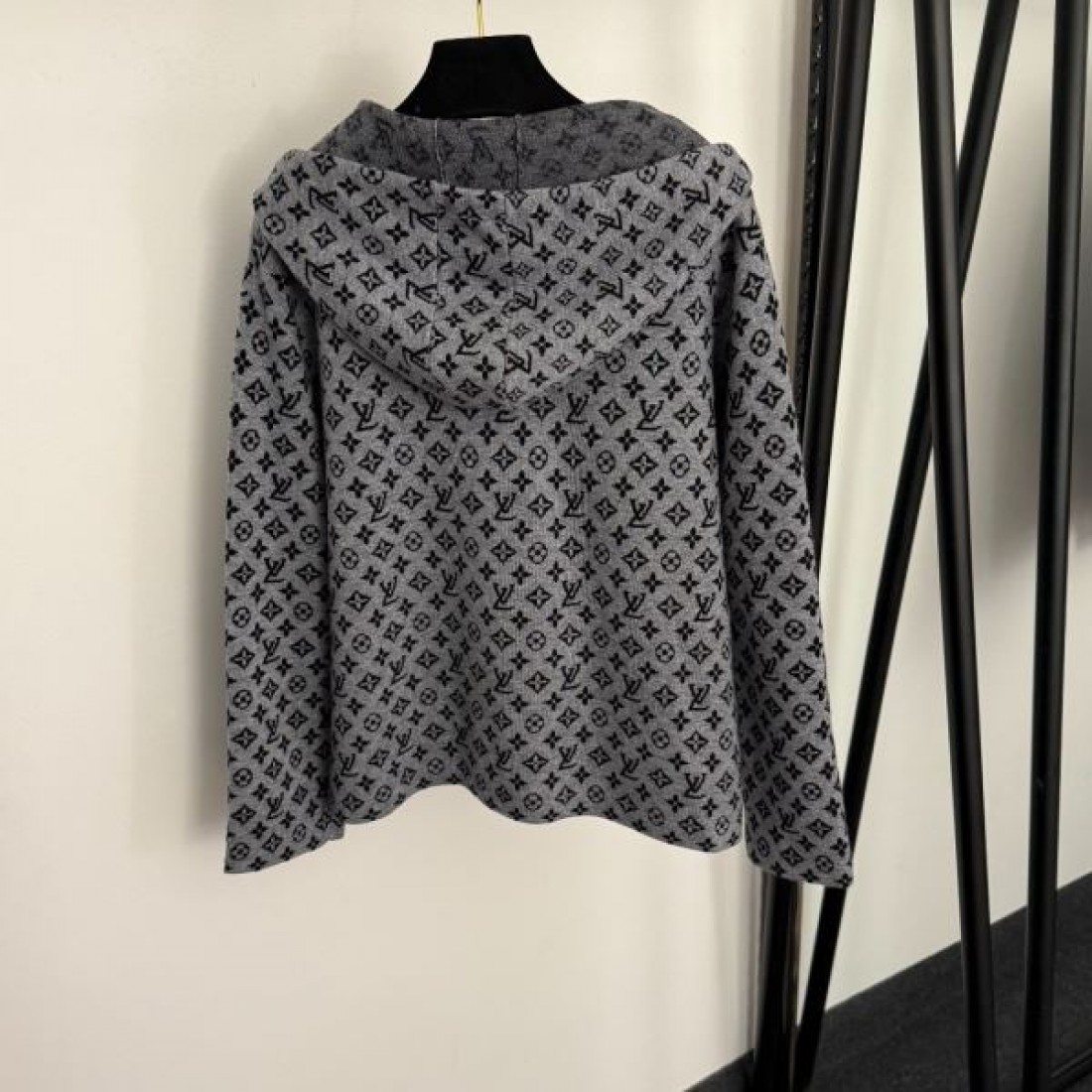 高級感 エレガント 上質 LOUIS VUITTON ルイヴィトン コピー ニット 洗練 定番