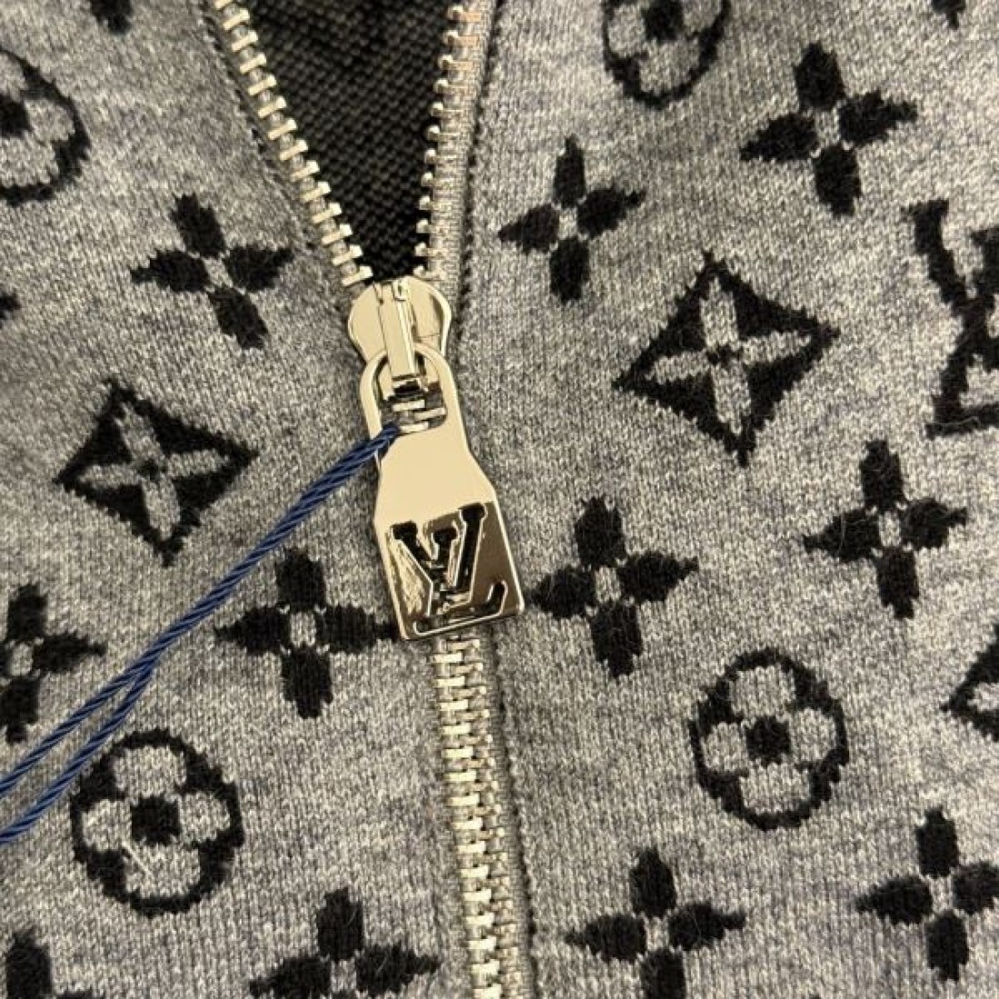 高級感 エレガント 上質 LOUIS VUITTON ルイヴィトン コピー ニット 洗練 定番