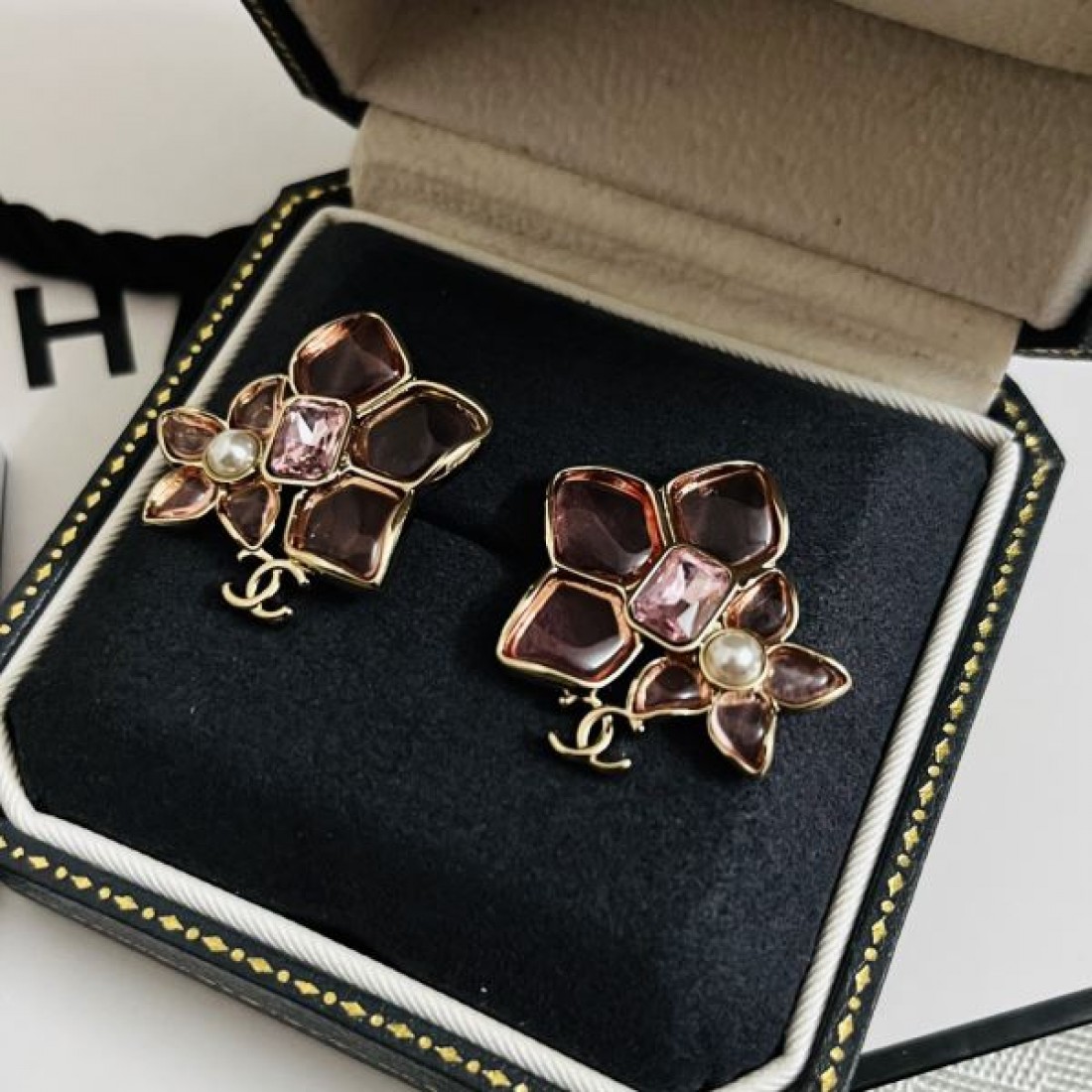 典雅 煌びやか CHANEL シャネル コピー イヤリング 美麗フォルム 高評価継続