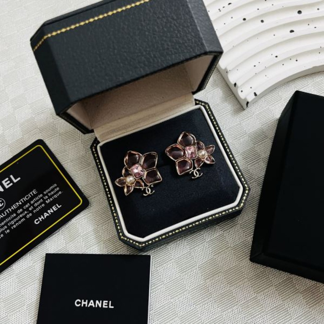 典雅 煌びやか CHANEL シャネル コピー イヤリング 美麗フォルム 高評価継続