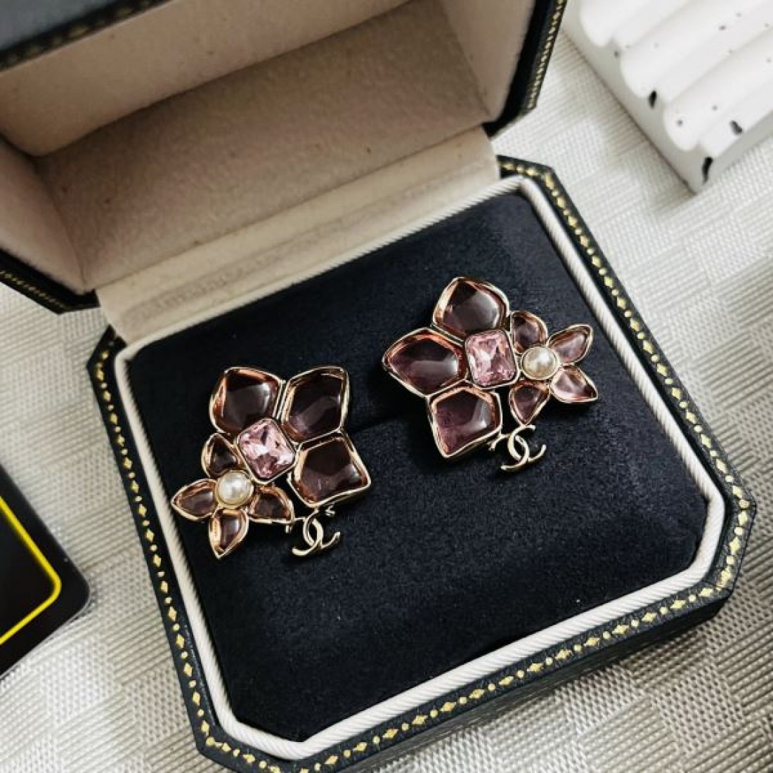 典雅 煌びやか CHANEL シャネル コピー イヤリング 美麗フォルム 高評価継続