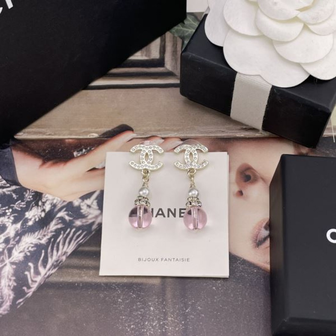 凛とした 高感度 CHANEL シャネル コピー イヤリング 優雅ライン 美品水準