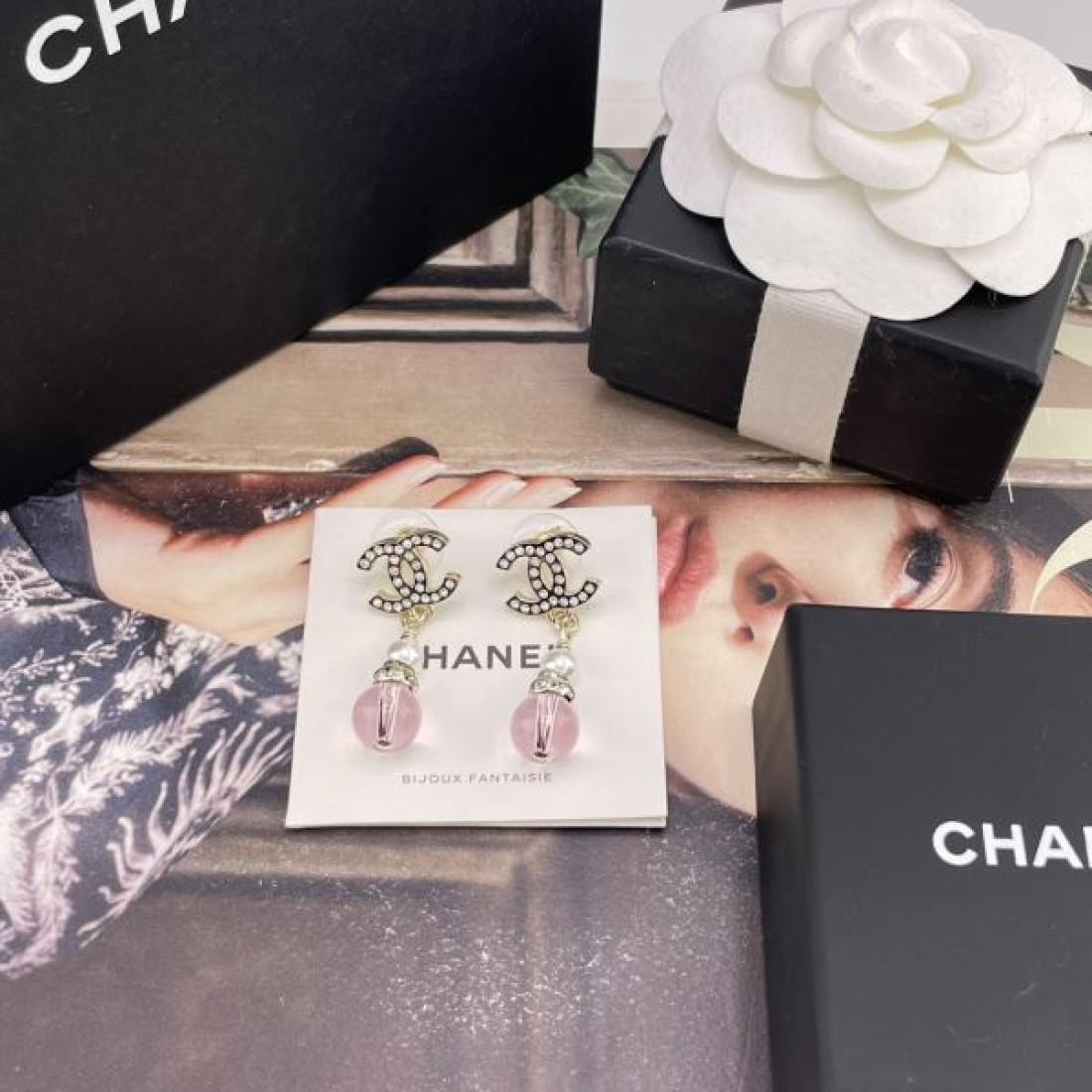 凛とした 高感度 CHANEL シャネル コピー イヤリング 優雅ライン 美品水準