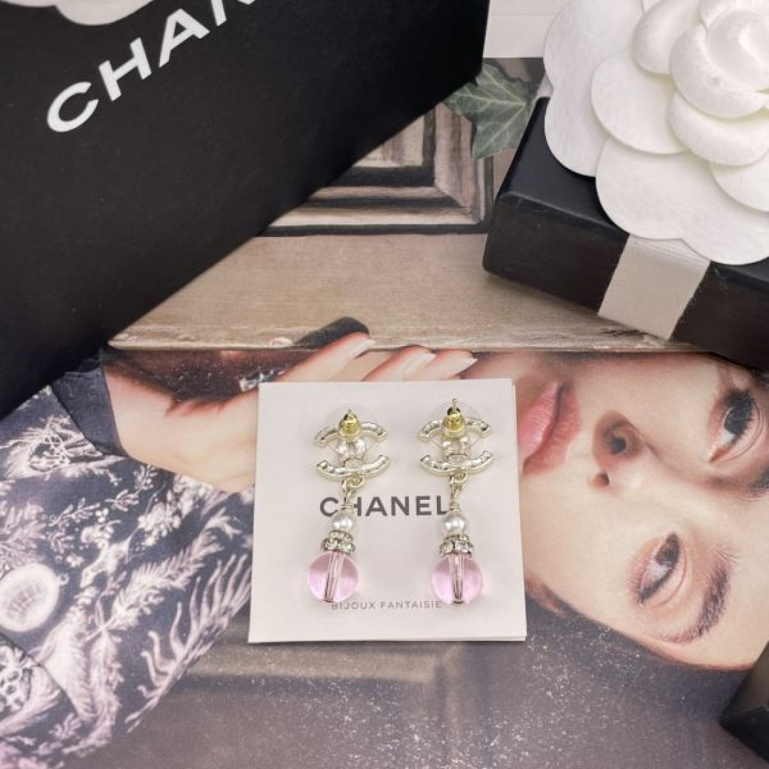 凛とした 高感度 CHANEL シャネル コピー イヤリング 優雅ライン 美品水準