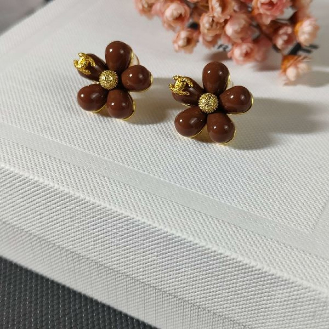 華やか 上品 CHANEL シャネル コピー イヤリング 高級感漂う 存在感抜群