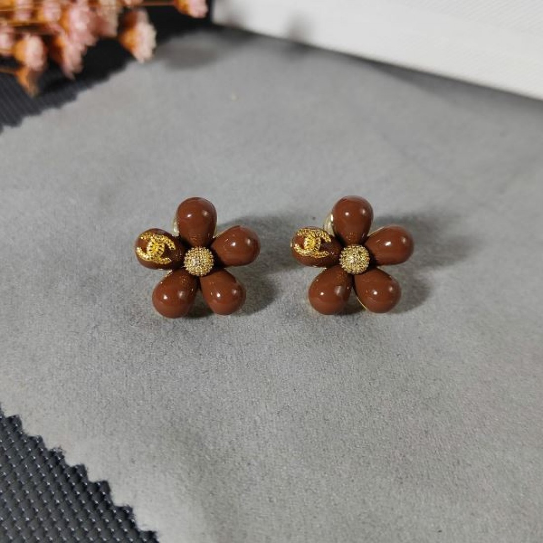 華やか 上品 CHANEL シャネル コピー イヤリング 高級感漂う 存在感抜群