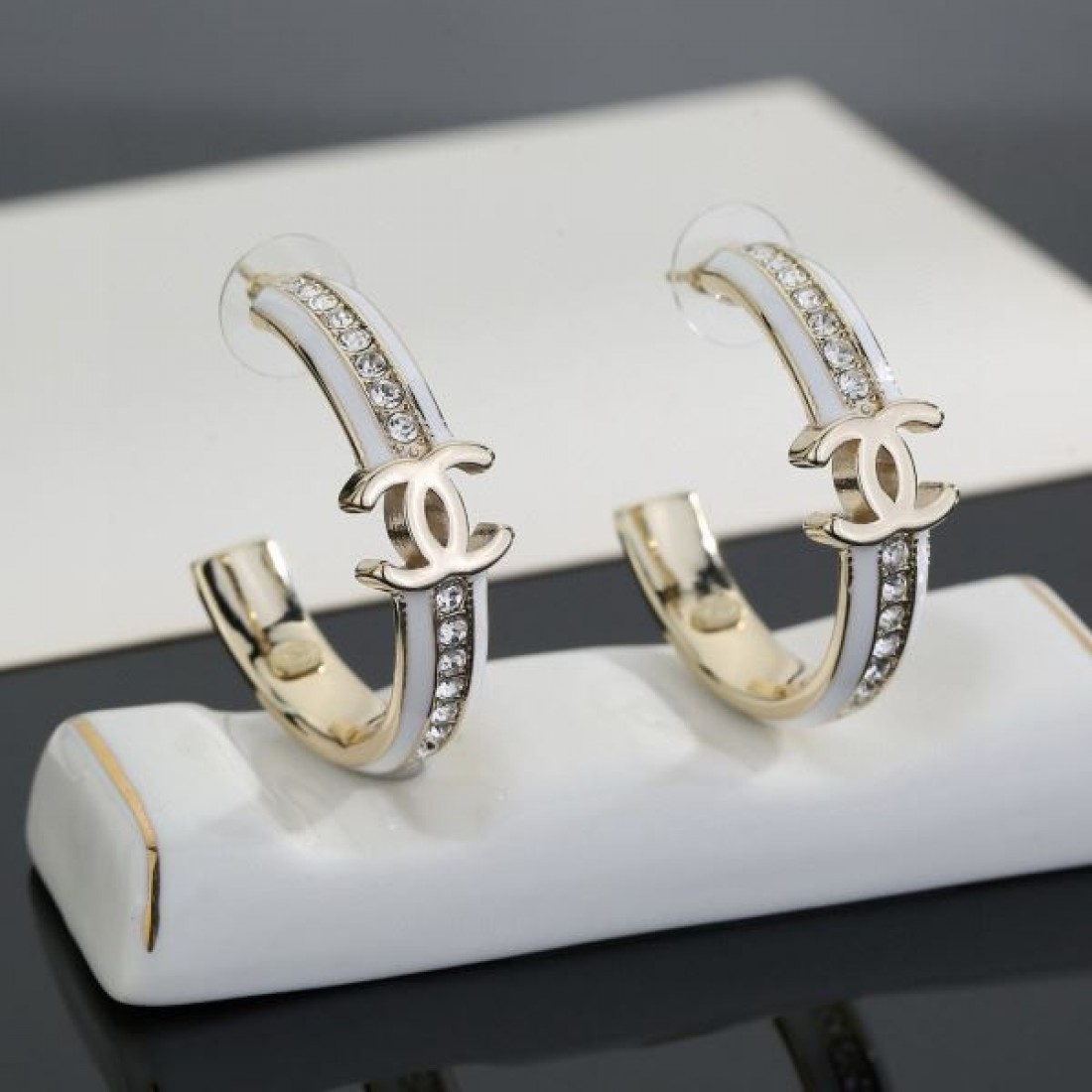 洗練 フェミニン CHANEL シャネル コピー イヤリング 華奢見え 状態良好