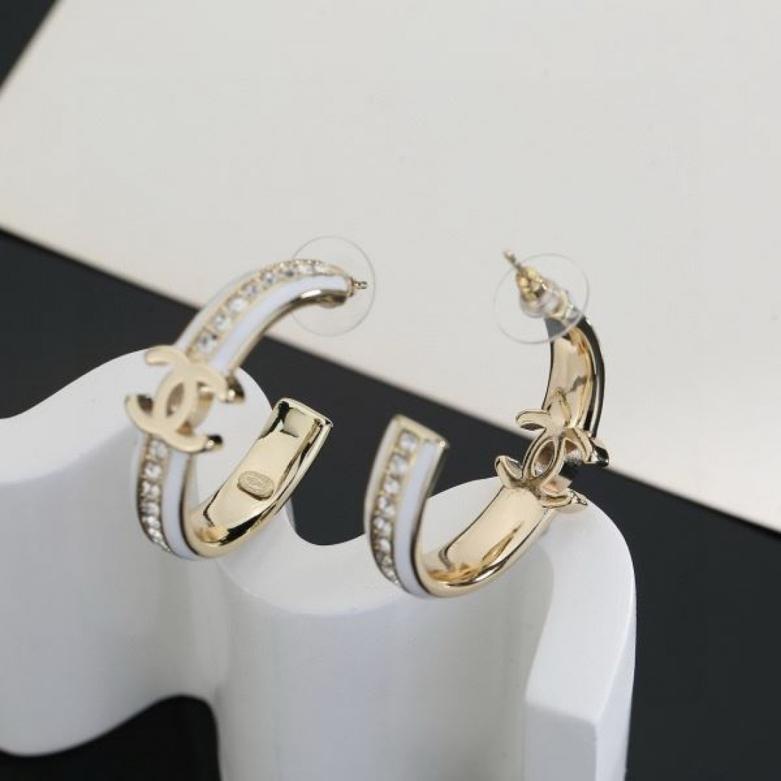 洗練 フェミニン CHANEL シャネル コピー イヤリング 華奢見え 状態良好