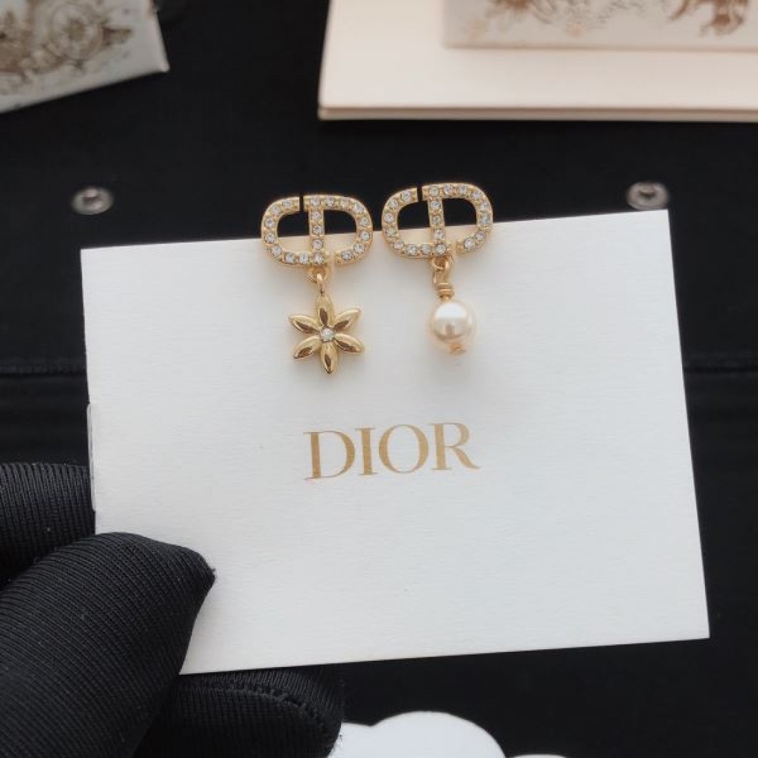 上品 エレガント DIOR ディオール コピー イヤリング 高級感 洗練