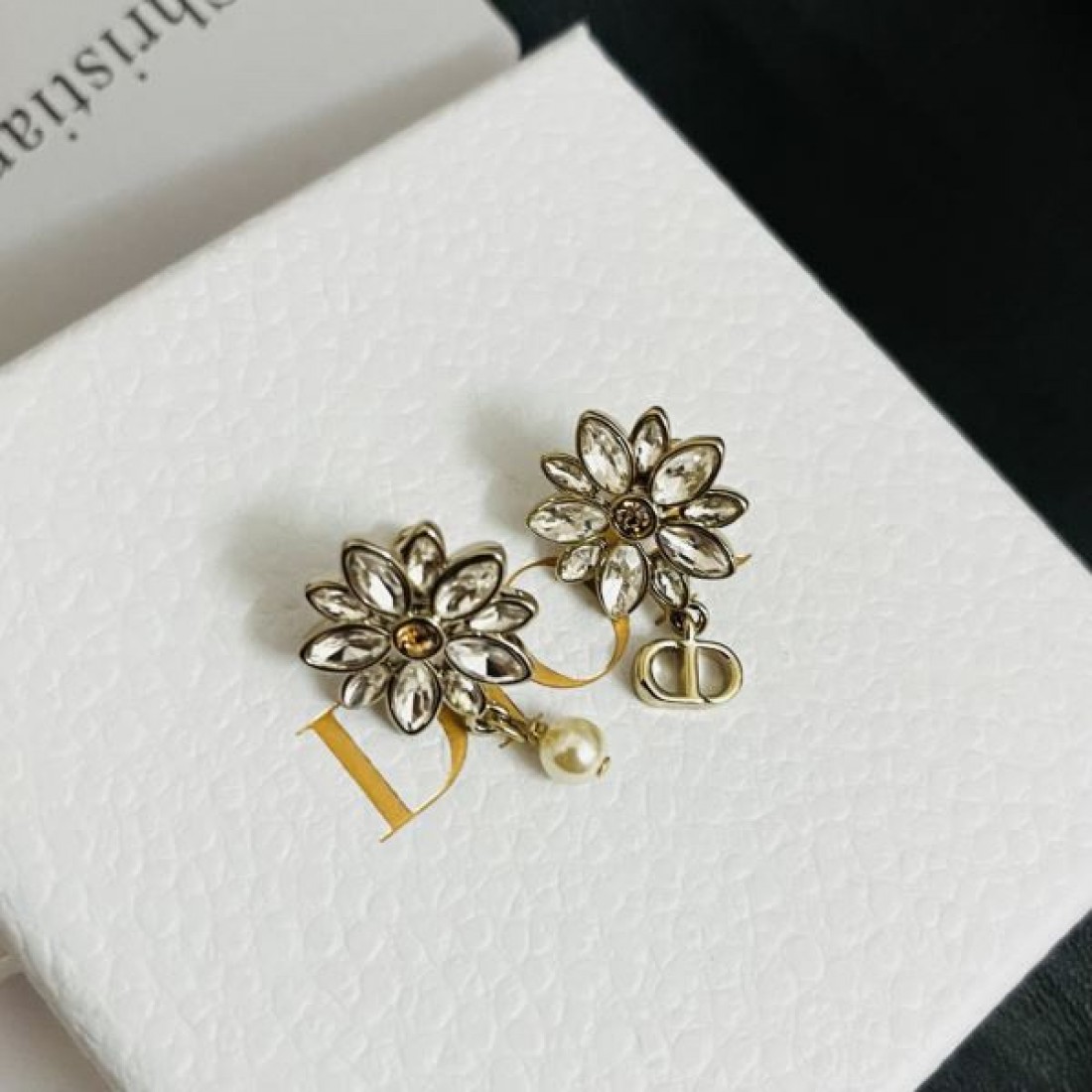  大人 上質 DIOR ディオール コピー イヤリング エレガント 洗練