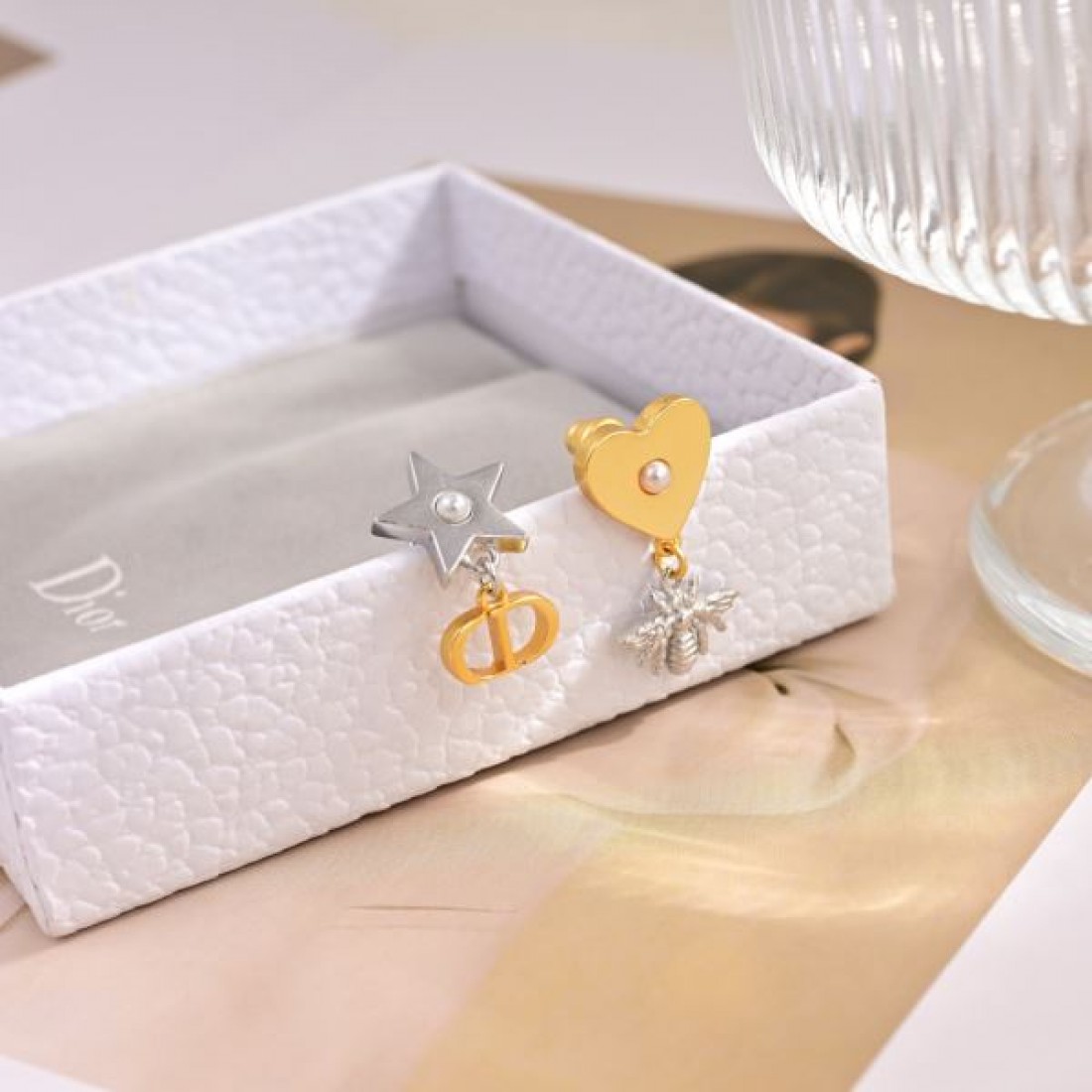 モダン 高級感 DIOR ディオール コピー イヤリング 洗練 おしゃれ