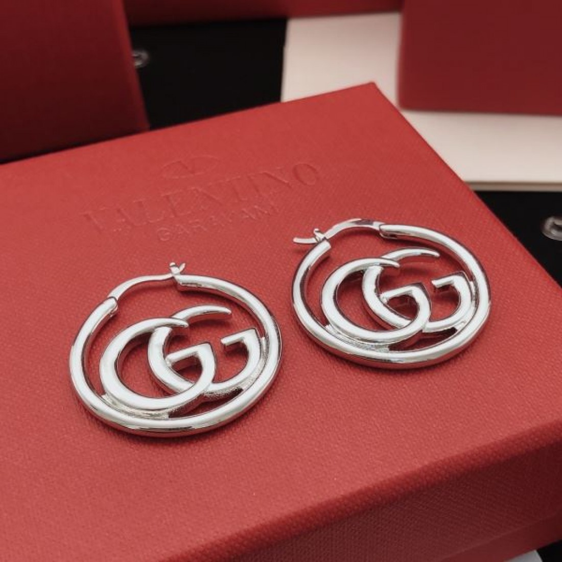 高級感 洗練 GUCCI グッチ コピー イヤリング 上品 エレガント