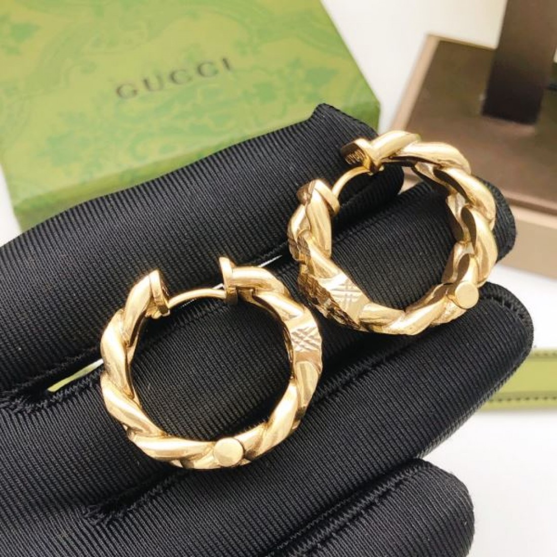 スタイリッシュ 知的 GUCCI グッチ コピー イヤリング デザイン性高 耐久性良好