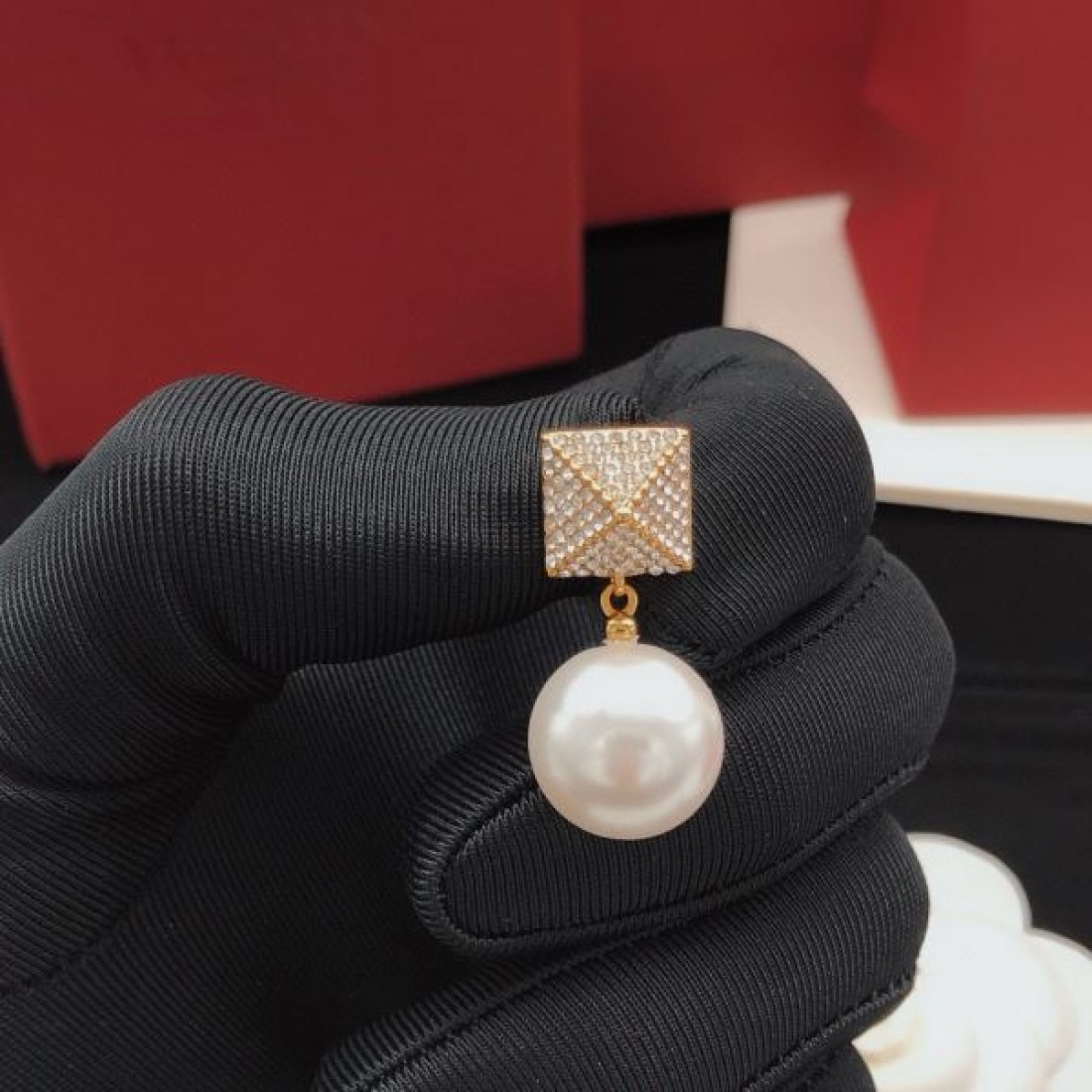 フェミニン きれいめ 上質 VALENTINO ヴァレンティノ コピー イヤリング 洗練