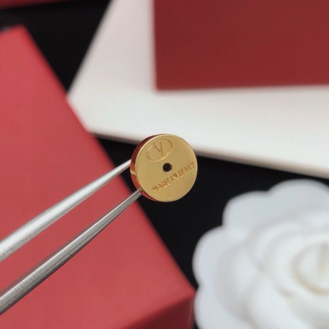 フェミニン きれいめ 上質 VALENTINO ヴァレンティノ コピー イヤリング 洗練