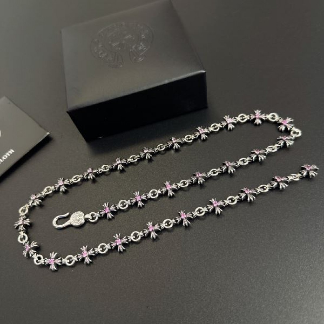 クール 重厚感 男性的 CHROME HEARTS クロムハーツ コピー ネックレス 存在感