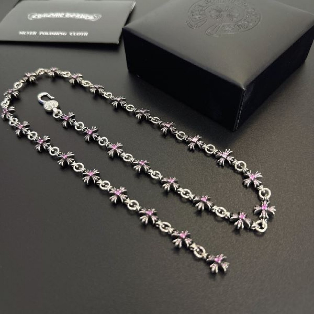 クール 重厚感 男性的 CHROME HEARTS クロムハーツ コピー ネックレス 存在感