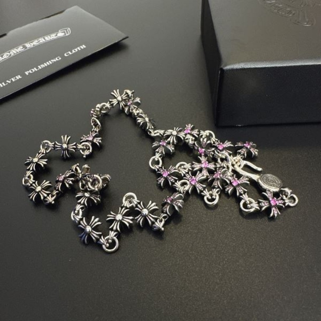 クール 重厚感 男性的 CHROME HEARTS クロムハーツ コピー ネックレス 存在感