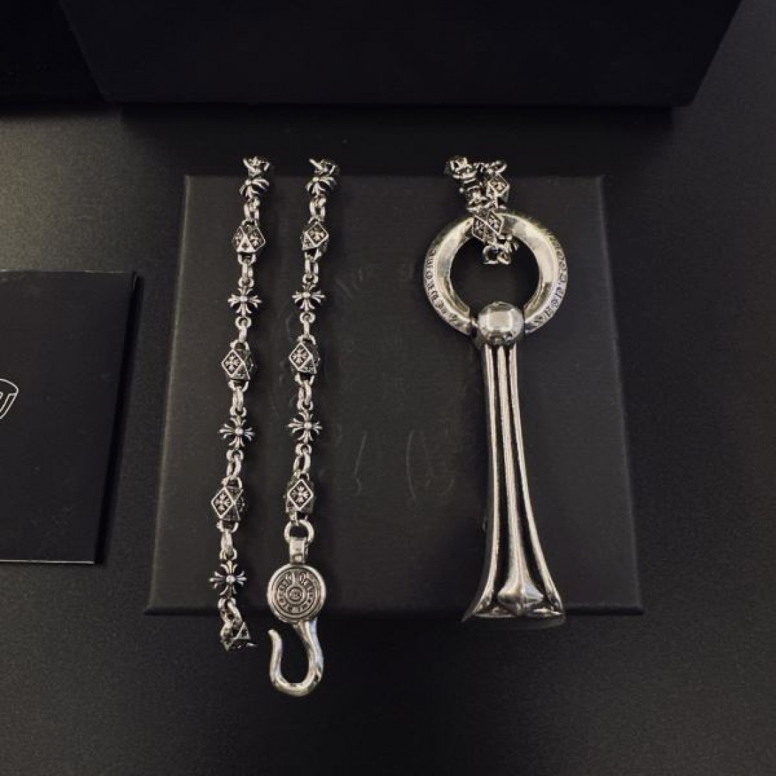 CHROME HEARTS クロムハーツ コピー ネックレス 存在感 渋い 人気