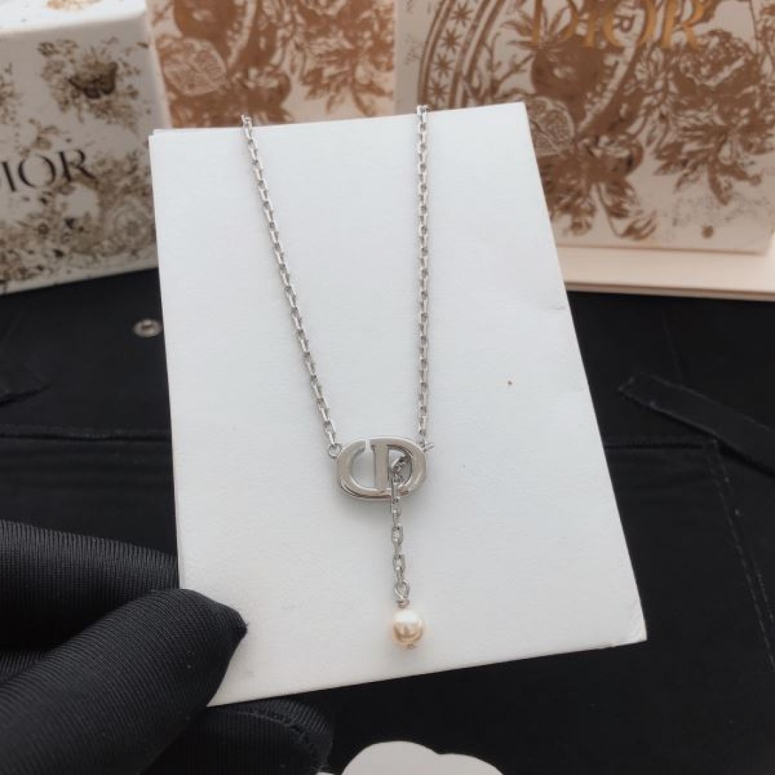 エレガント DIOR ディオール コピー ネックレス 存在感 人気 憧れ