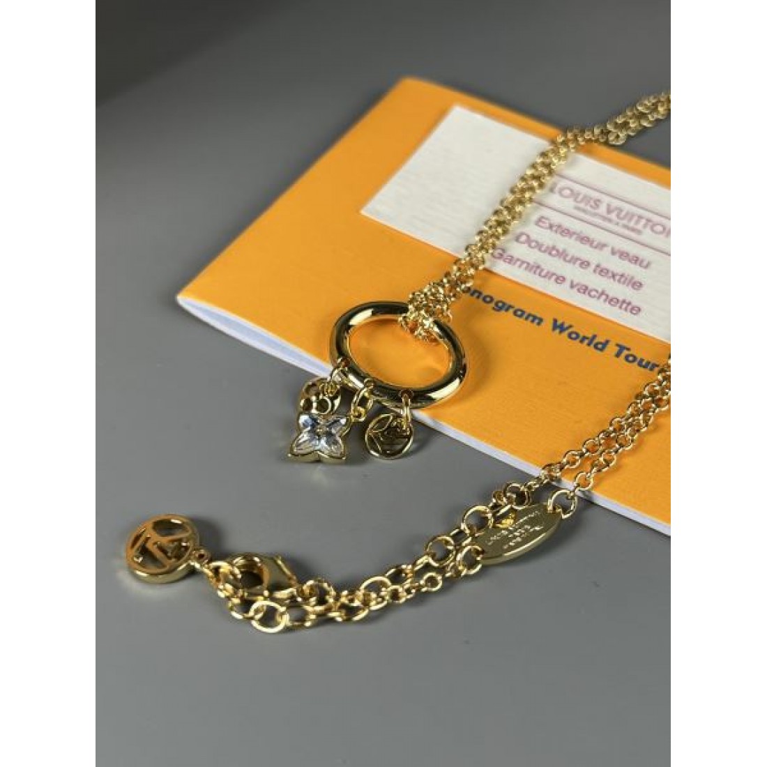 トレンド感 クール 上質 LOUIS VUITTON ルイヴィトン コピー ネックレス 存在感 