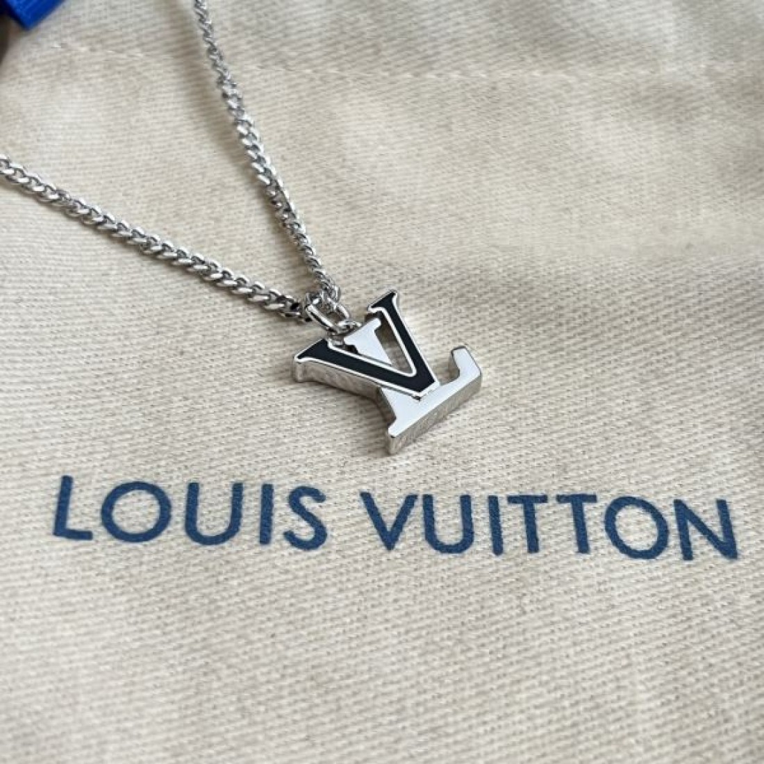 定番 ハイブランド 上品 LOUIS VUITTON ルイヴィトン コピー ネックレス 洗練