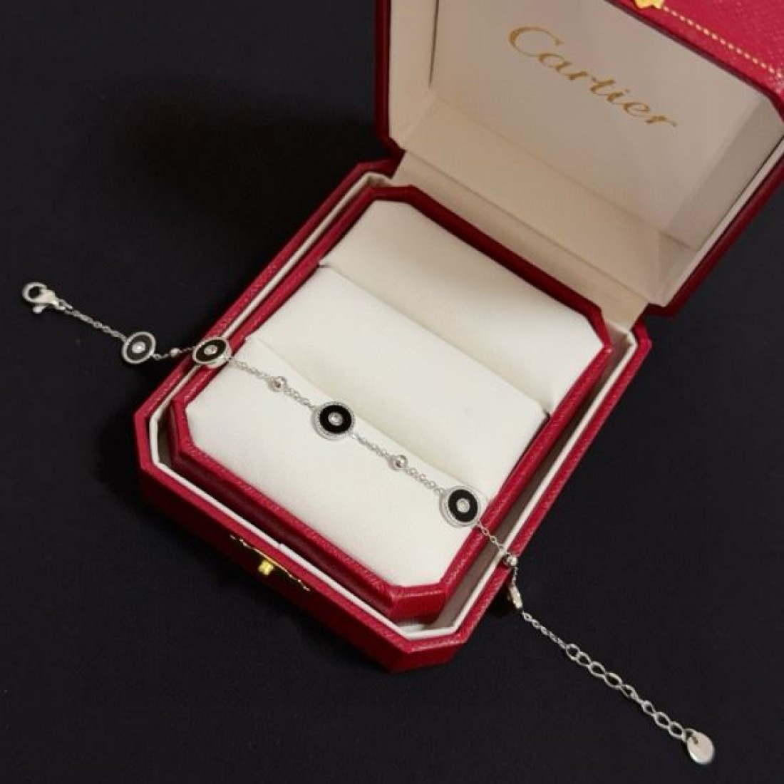 定番 ハイブランド 洗練 CARTIER カルティエ コピー ブレスレット 万能