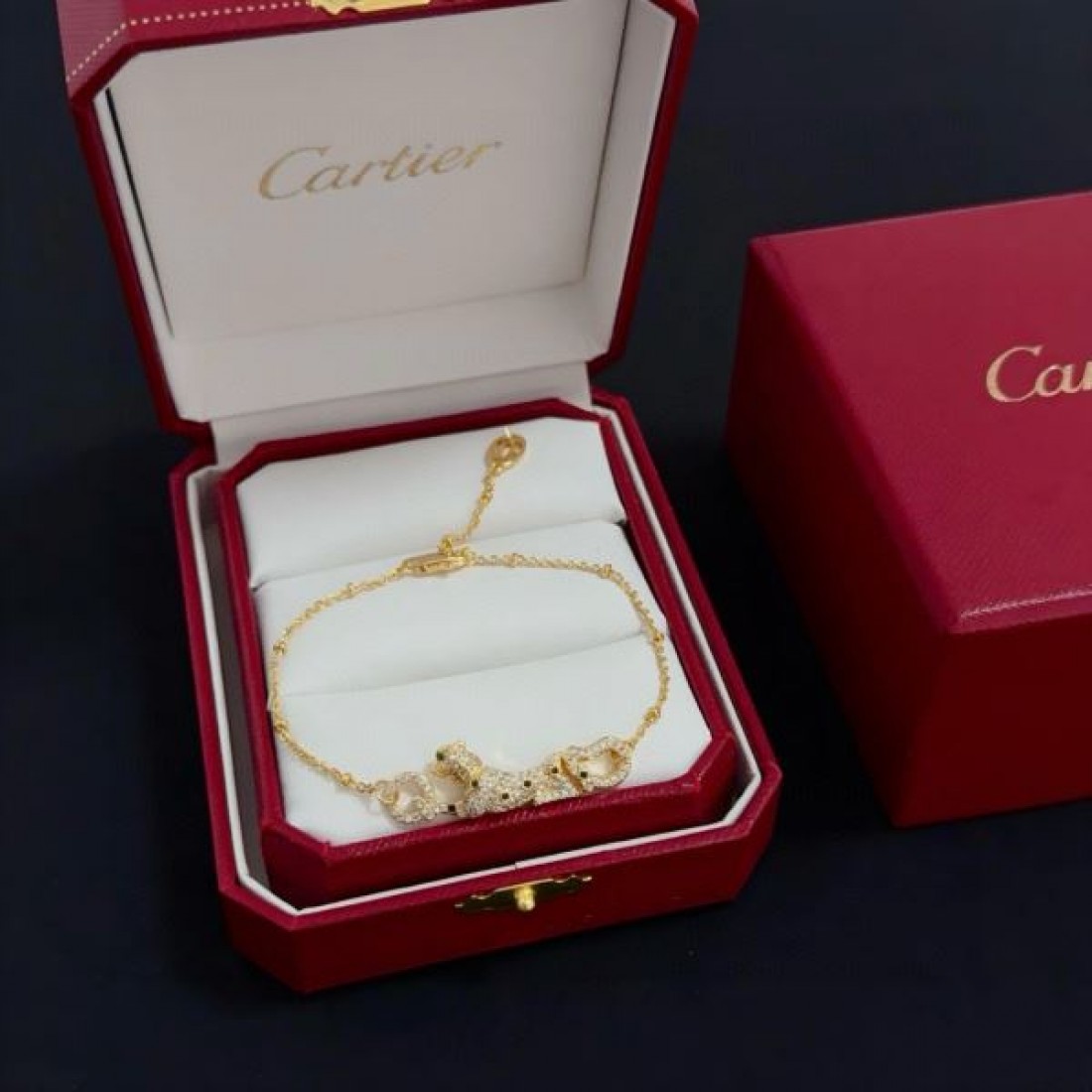 クラシックCARTIER カルティエ スーパーコピー ブレスレット 高級感 洗練 安心