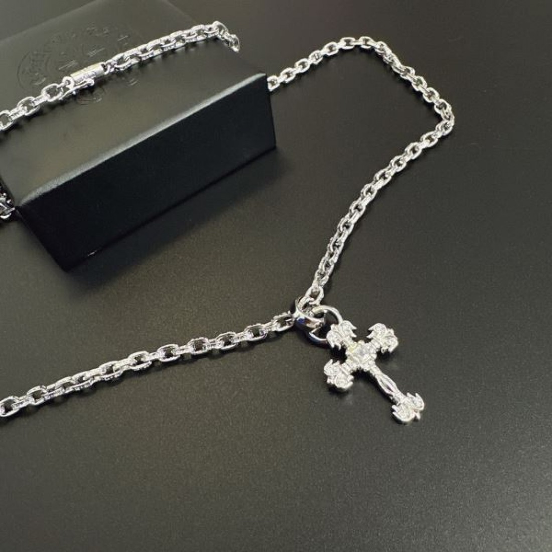 クール 高級感 重厚感 CHROME HEARTS クロムハーツ コピー ネックレス