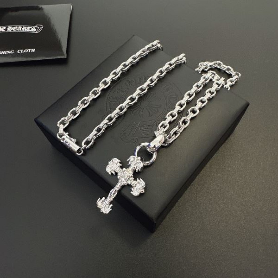 クール 高級感 重厚感 CHROME HEARTS クロムハーツ コピー ネックレス