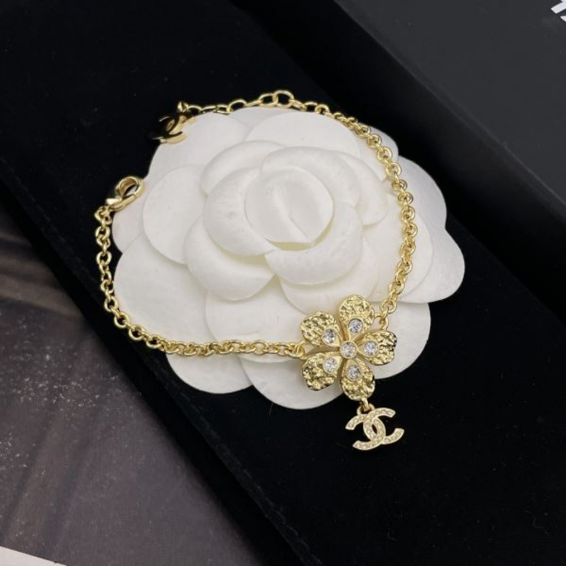 洗練 シンプル 上質 CHANEL シャネル コピー ブレスレット 高評価 人気
