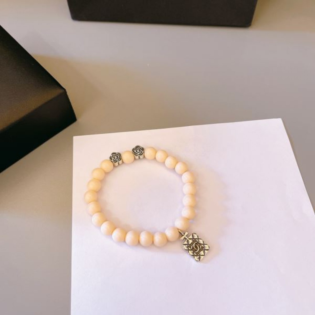 上品 高級感 洗練 CHANEL シャネル コピー ブレスレット 華やか エレガント